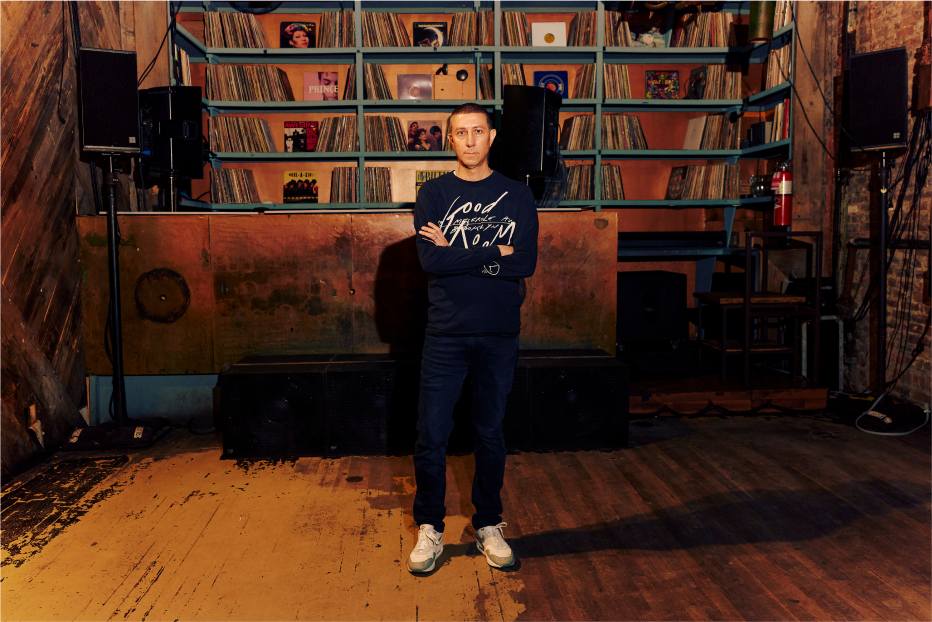 Off Track: Fast Times in Good Room with Josh Houtkin