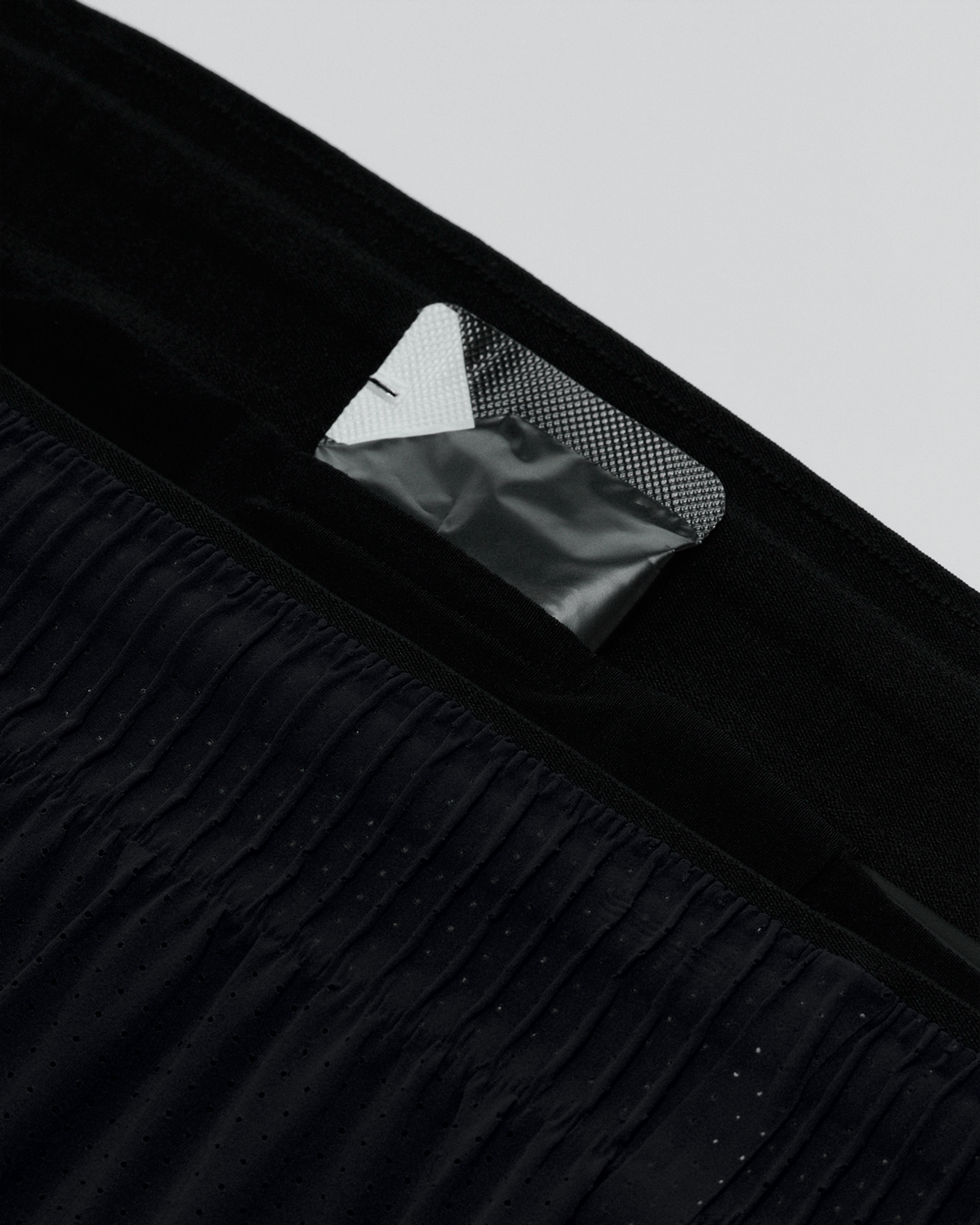 Men's Vento™ Next Gen 3" Split Short - Black