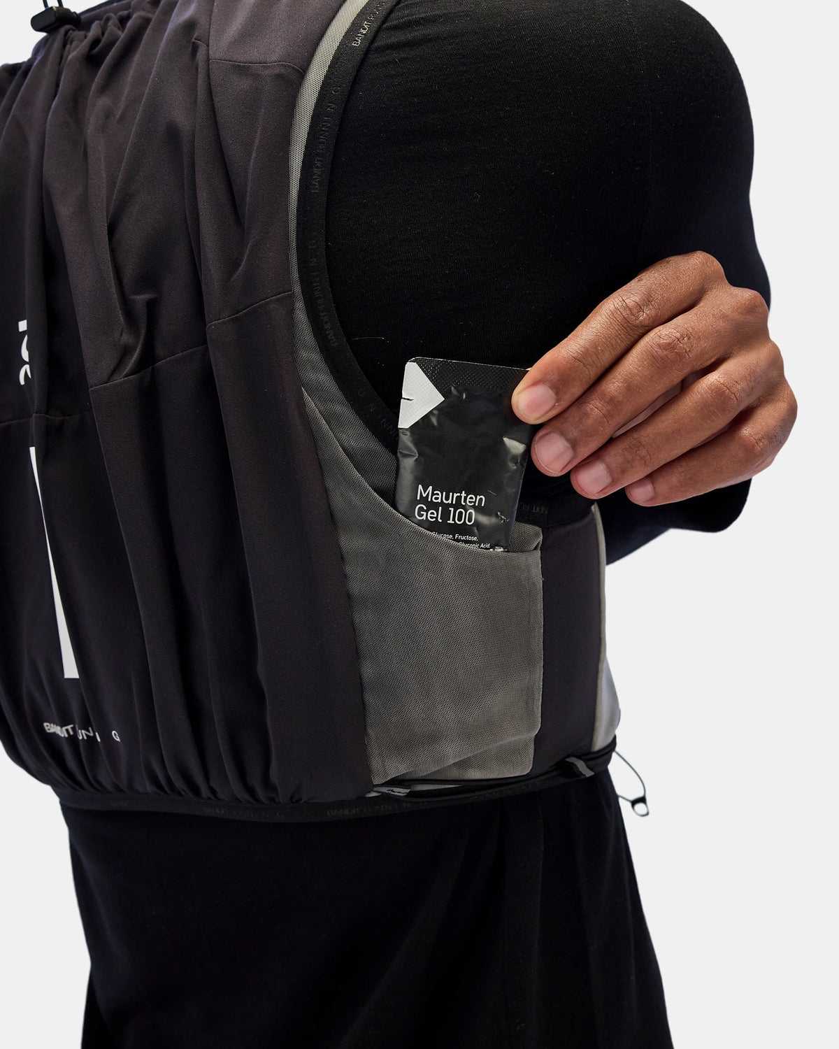 The Run Commute Vest, Unisex - Black