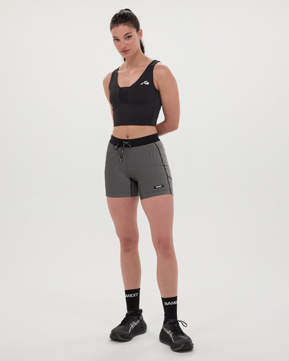 Stamina™ Vela Race Crop - Black