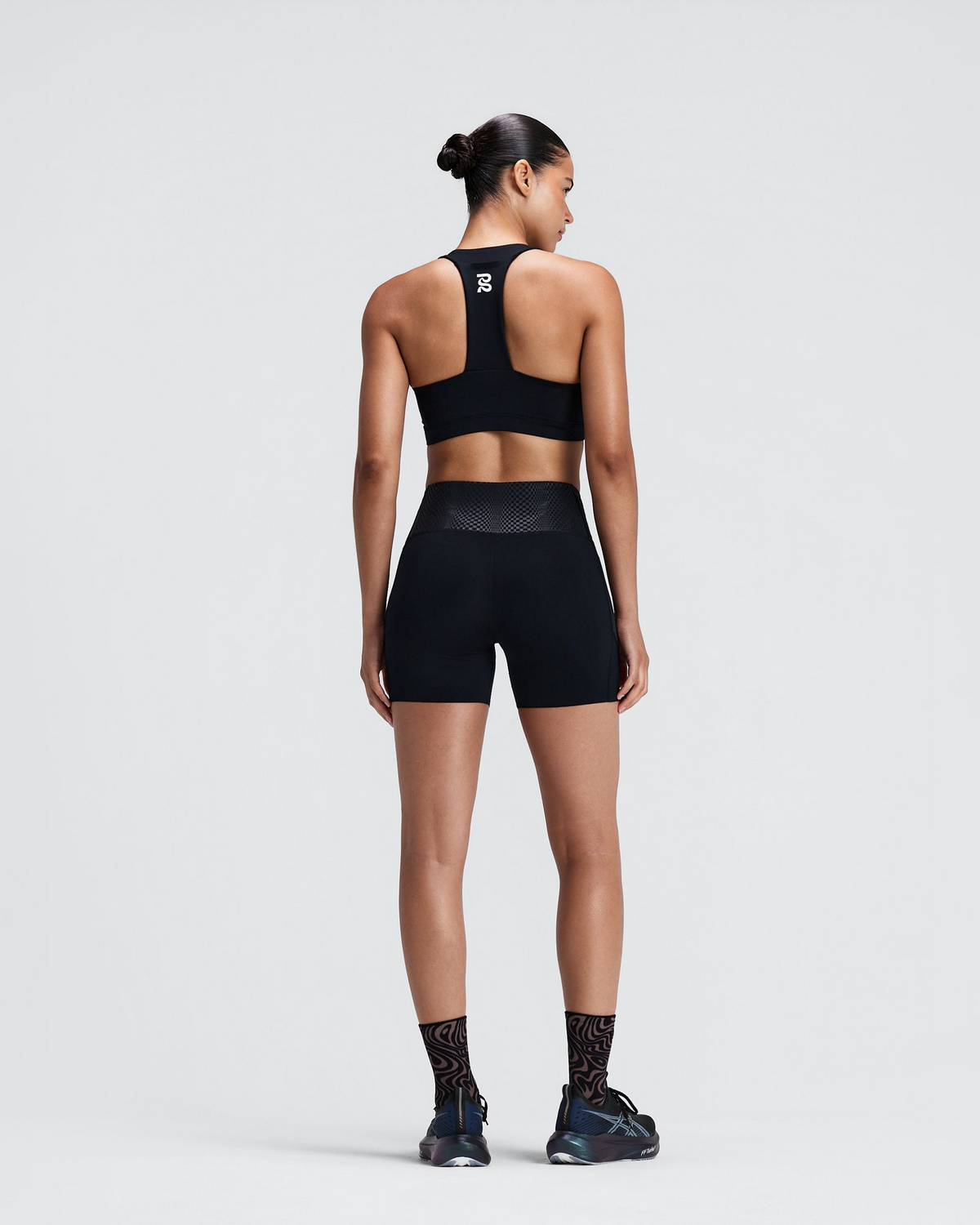 Women's Stamina-V™ GeoMesh™ V-Neck Run Bra - Black