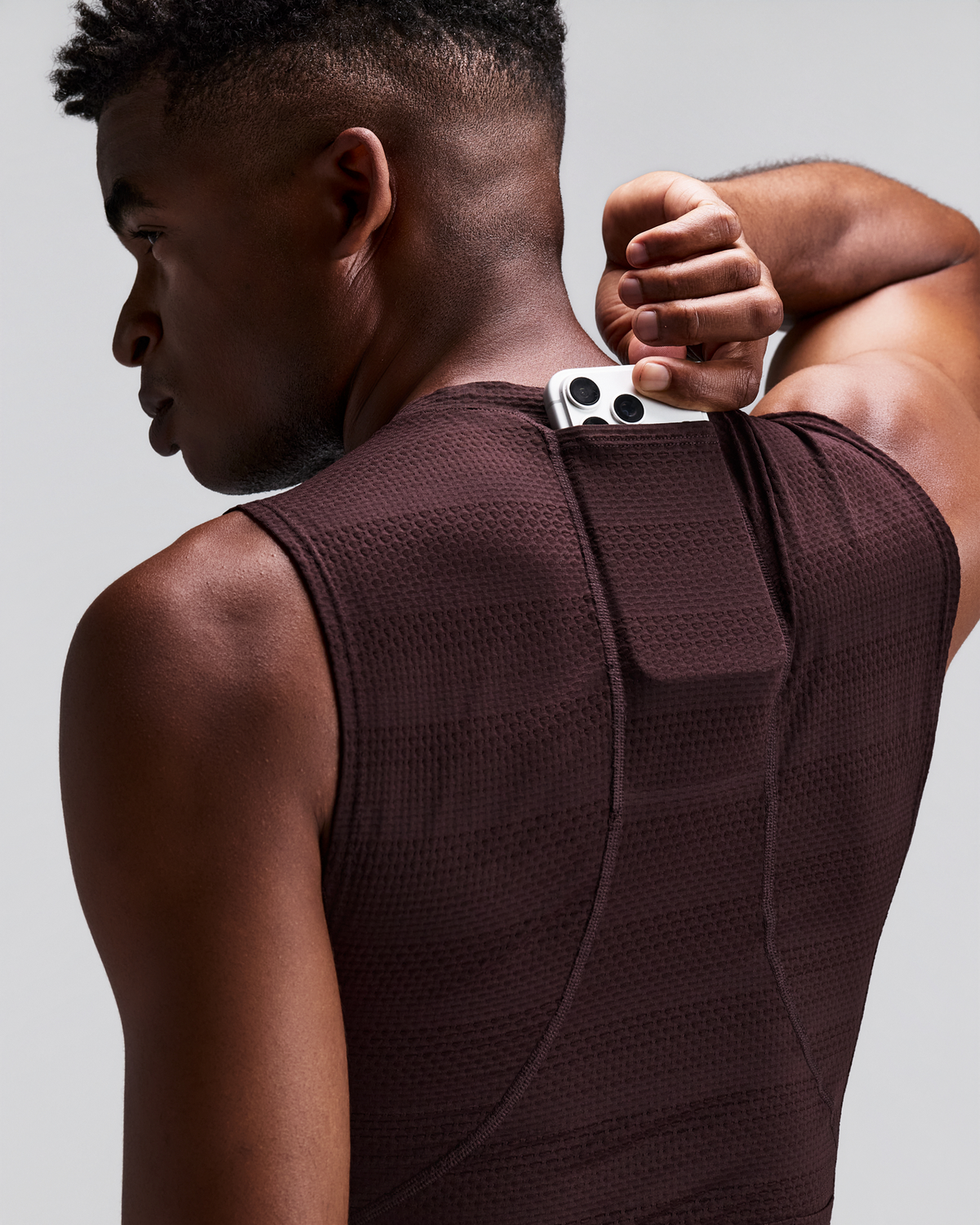 Men's AirKnit™ Distance Sleeveless Zip - Espresso