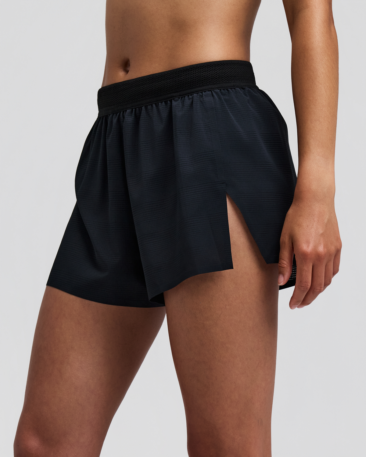 Women's CoolGrid™ 3" Split Shorts - Black