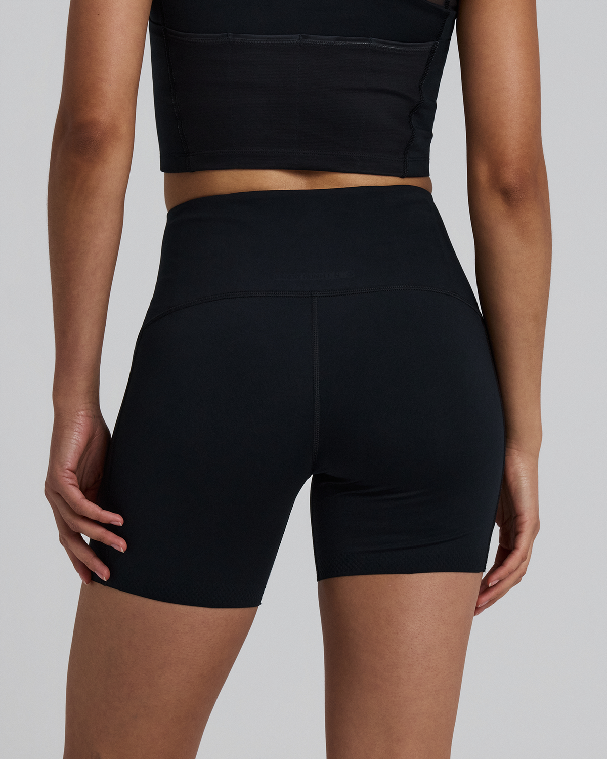 Women's Stamina-V™ High Waist 5" Compression Short - Black