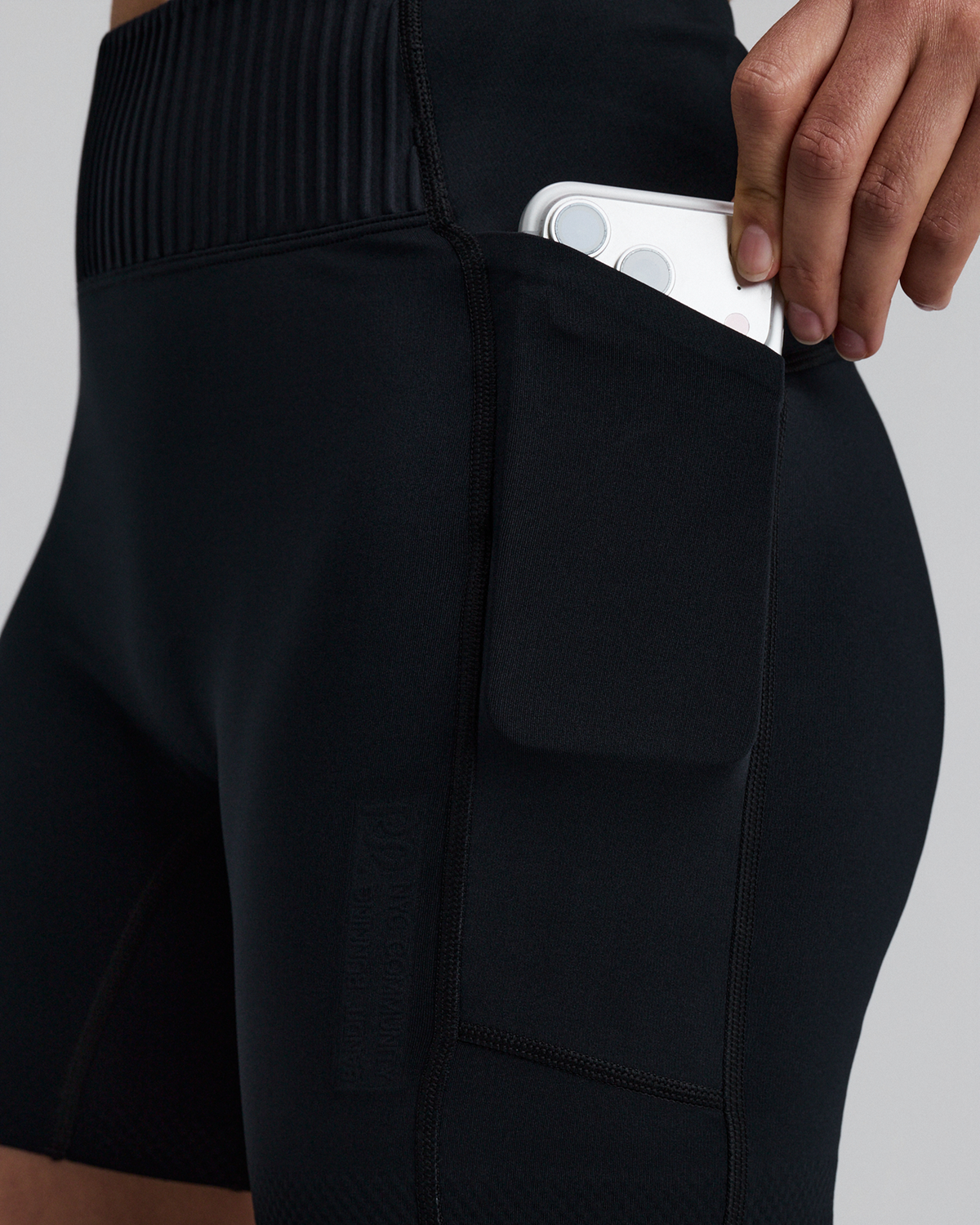 Women's Stamina-V™ High Waist 5" Compression Short - Black
