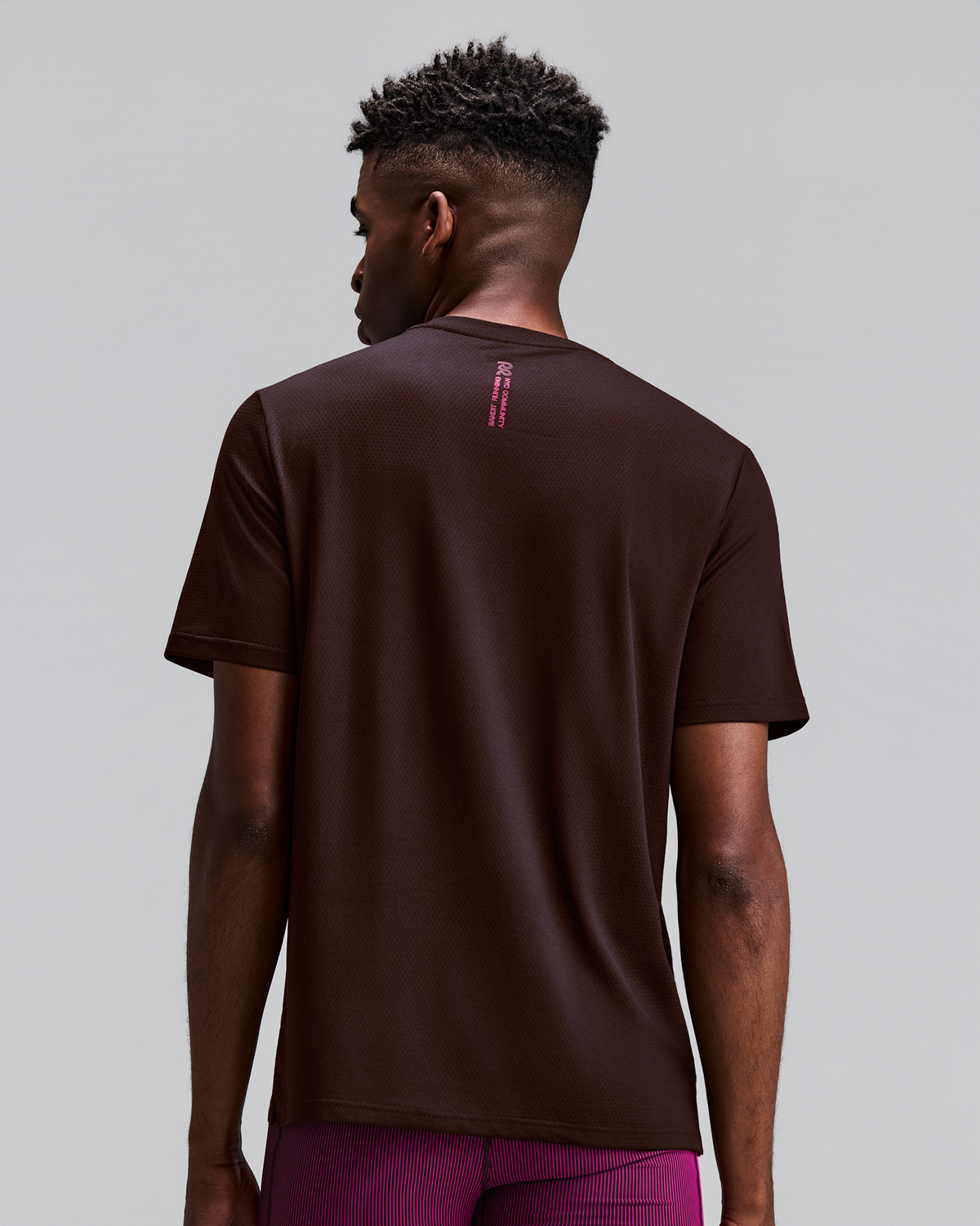 Men's Micromesh™ Short Sleeve Run Tee - Espresso