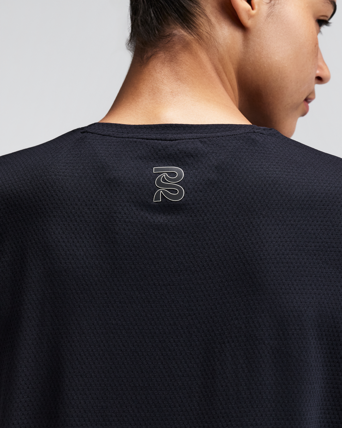 Women's Micromesh™ Cropped Run Tee - Black
