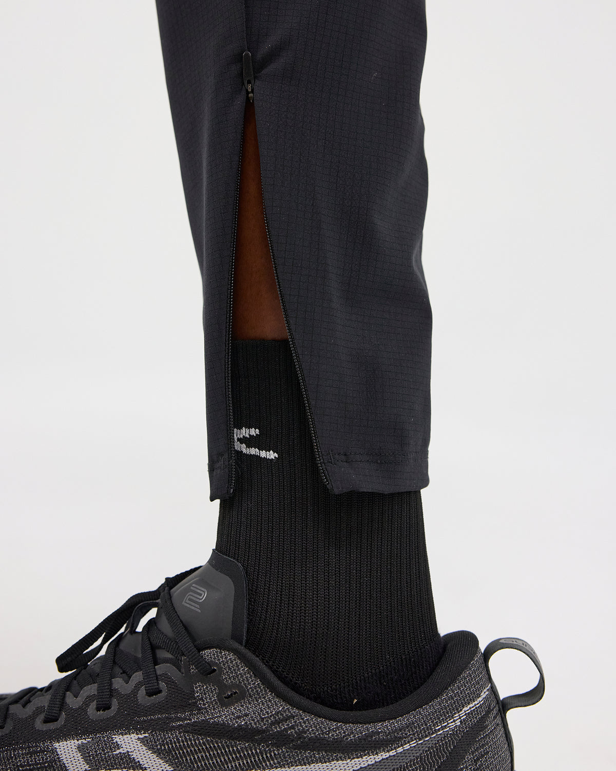 Men's Performance Distance Run Pant - Black