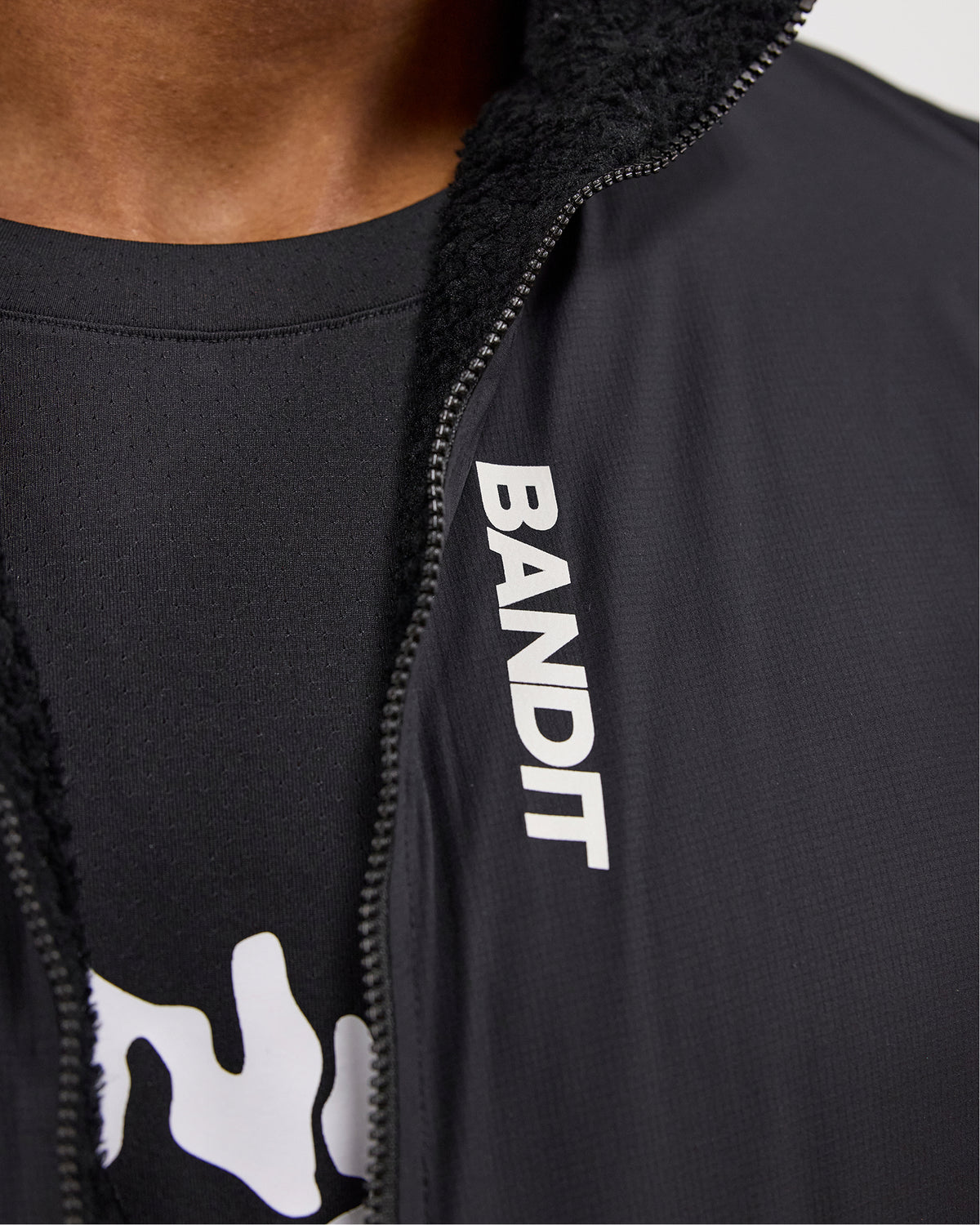 The Reverso™ Vest - Black