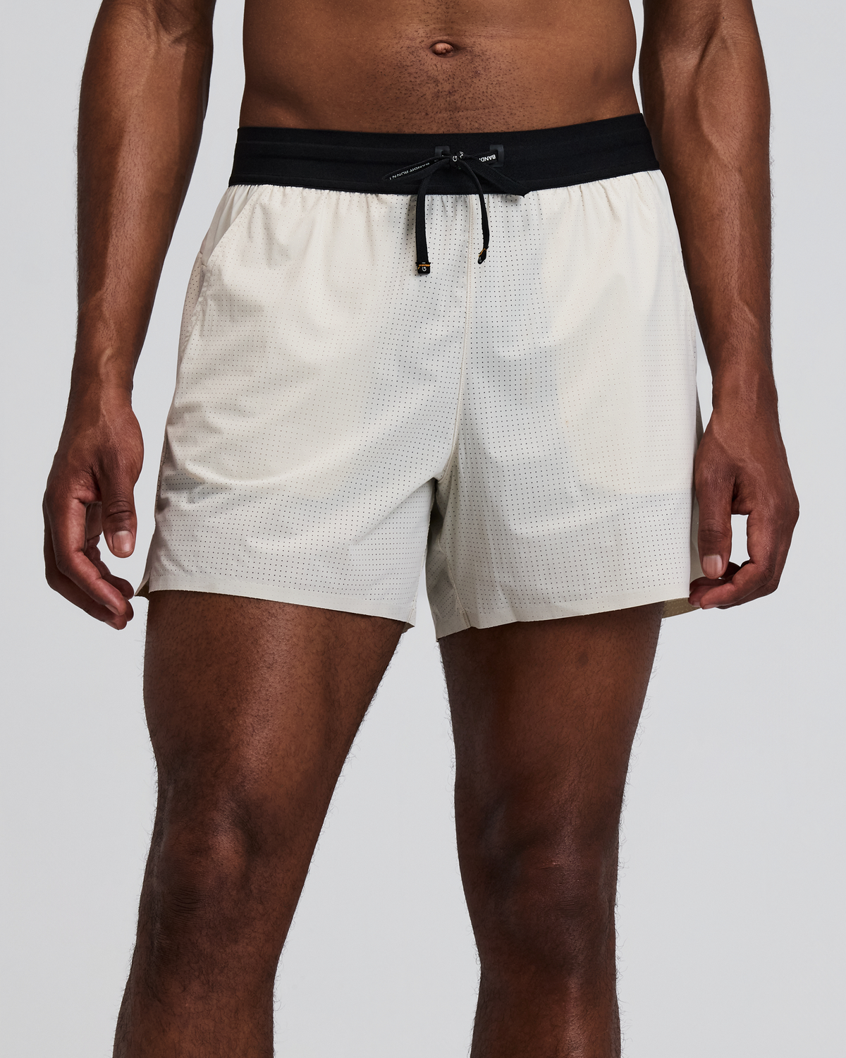 Men's Vento™ 5" Run Short - Champagne