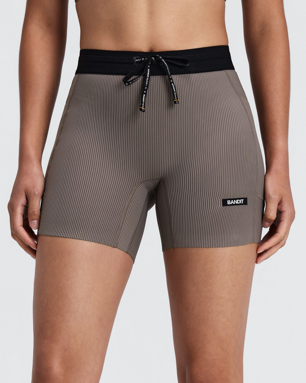 Women's Striped Cadence™ 5" Compression Shorts - Concrete Taupe / Cocoa