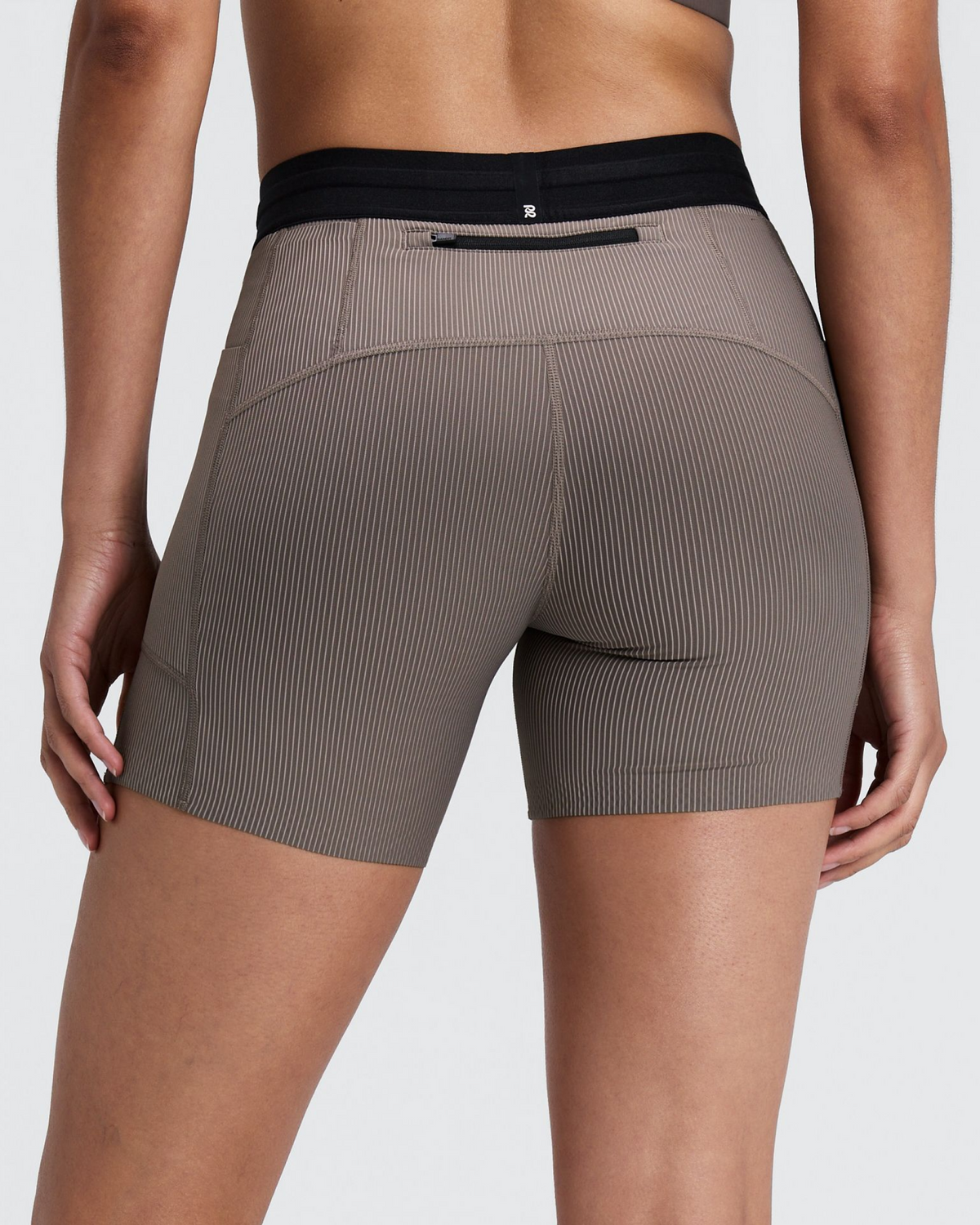 Women's Striped Cadence™ 5" Compression Shorts - Concrete Taupe / Cocoa