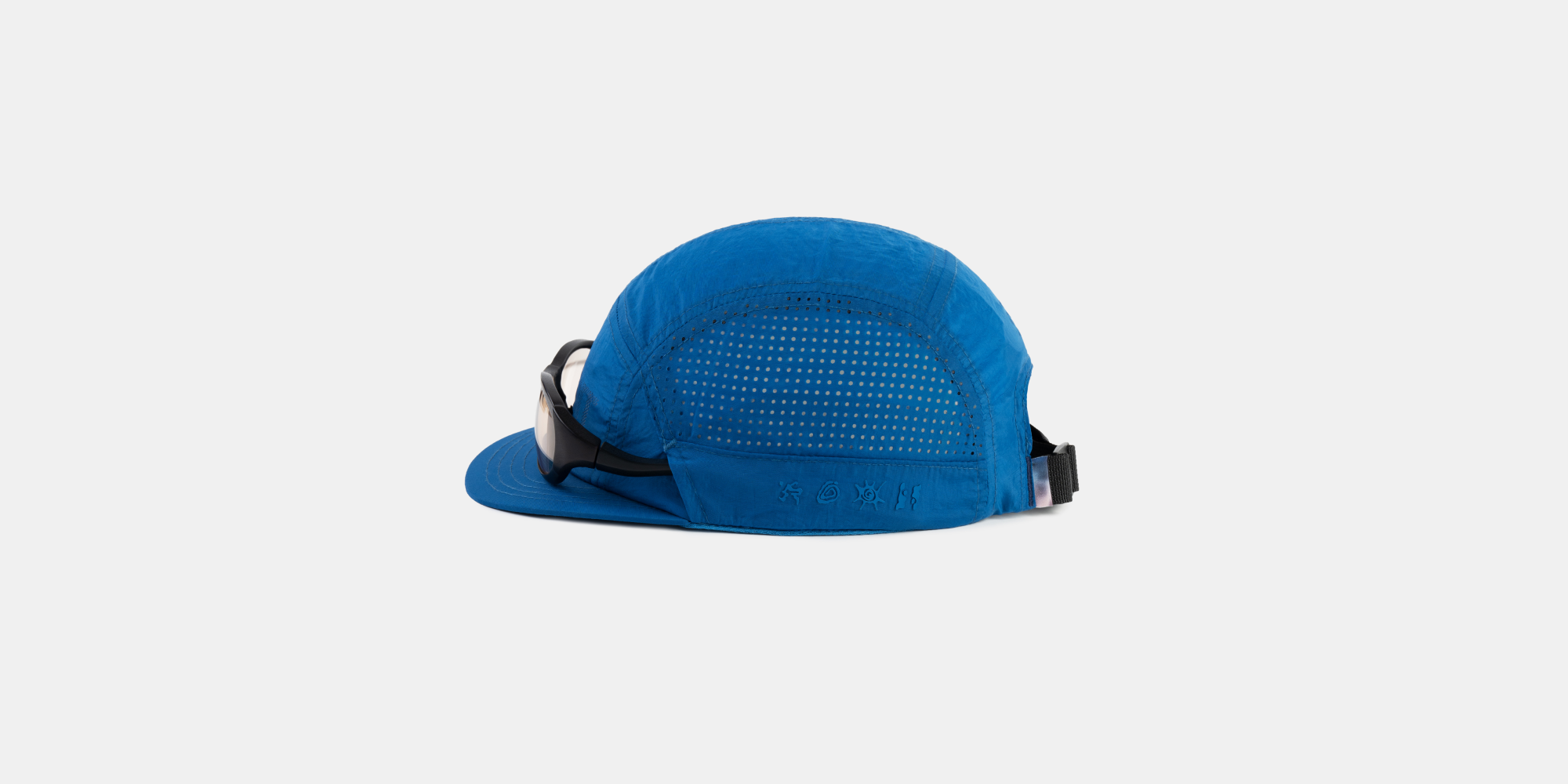 Nylon HumoFit™ Run Hat with Sunglasses Holder - Ink Blue